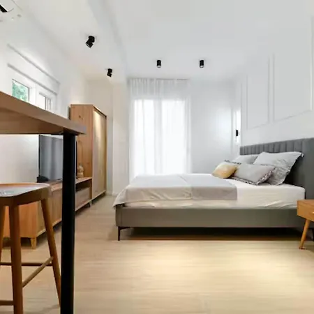 Apartment Sweet Life - With Balcony Zadar
