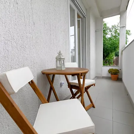 Sweet Life - With Balcony Apartment Zadar